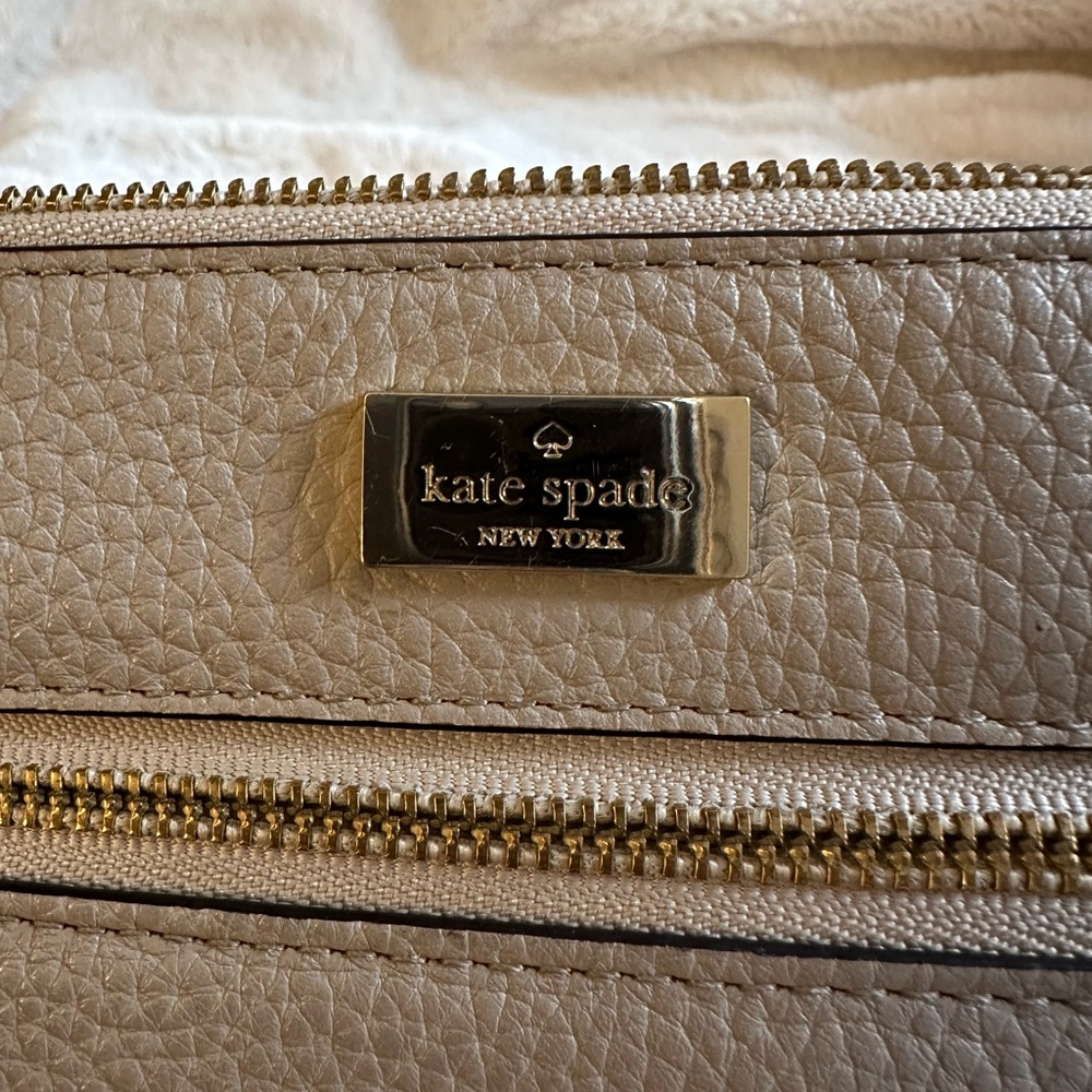 SOLD• Kate Spade Pebbled Leather Coin Purse Front Pouch Gold Zipper Textured - Picture 5 of 5